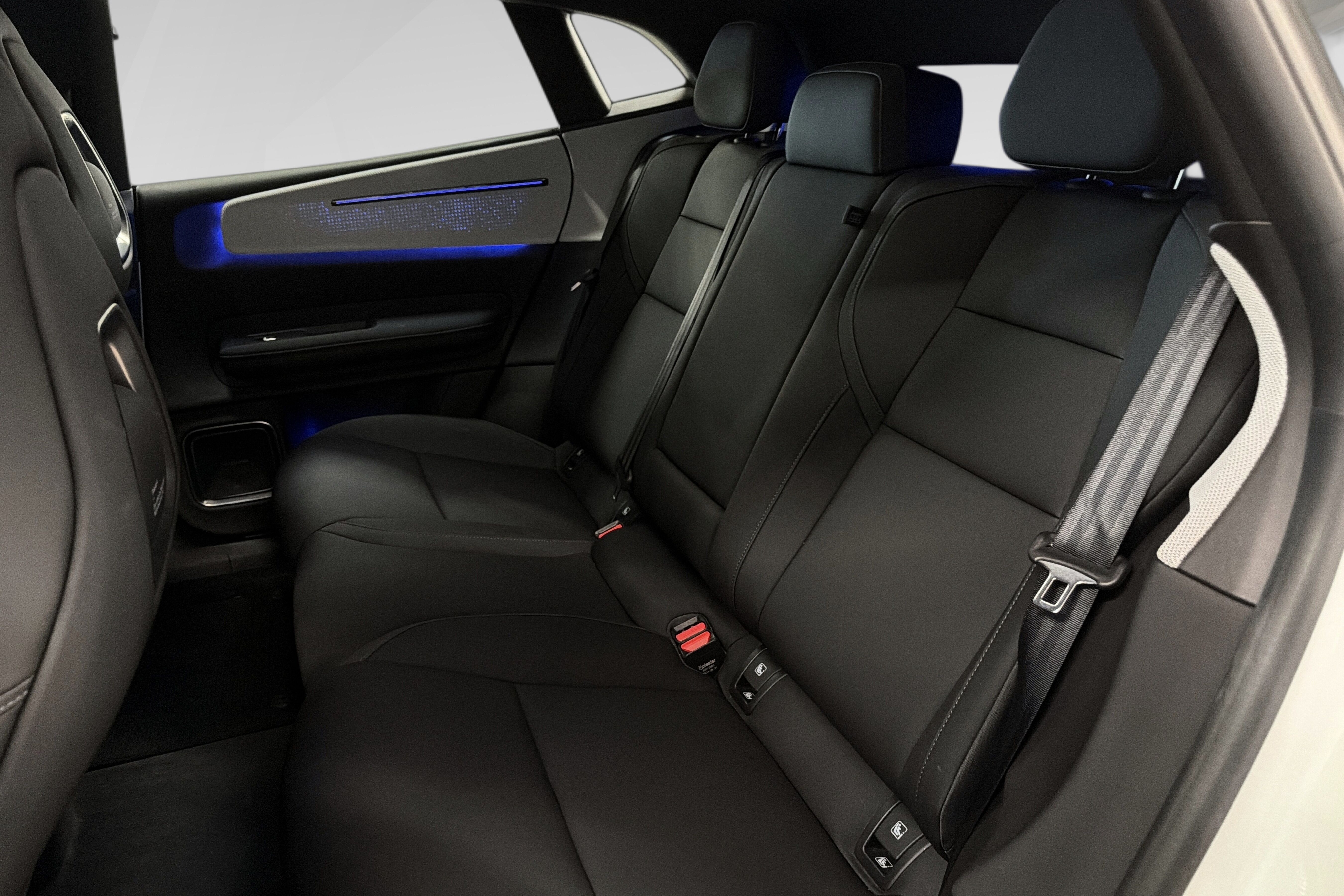 Polestar 4 Long Range Dual motor bilde 16