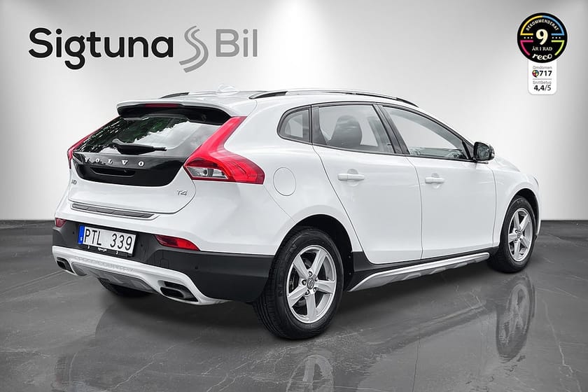 Bild 5 av Volvo V40 Cross Country T4 Momentum / Panorama / Backkamera