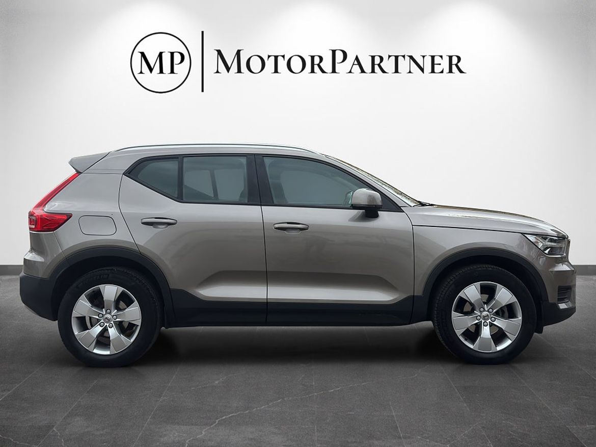 Volvo XC40, bild 8 av 20