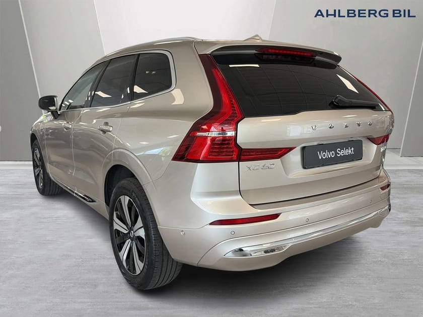 Bild 3 av Volvo XC60 T8 Plus Bright, Headup, Google Maps, Parkeringskamera 360, HarmanKardon, Panoramaglas, BLIS