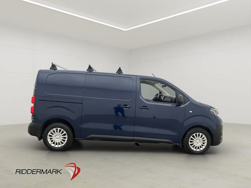 Bild 2 av Toyota Proace L2 Ny-Kamrem Värm HUD Drag V-Inredd Moms