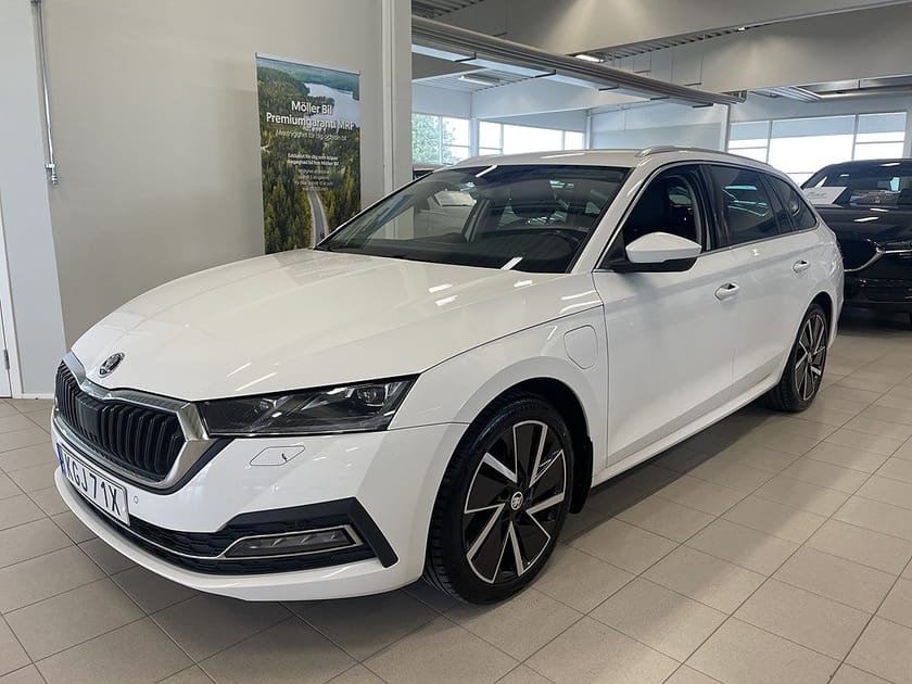Bild 3 av Škoda Octavia Kombi iV Skoda 204HK Style / Drag / Värmare / Läder