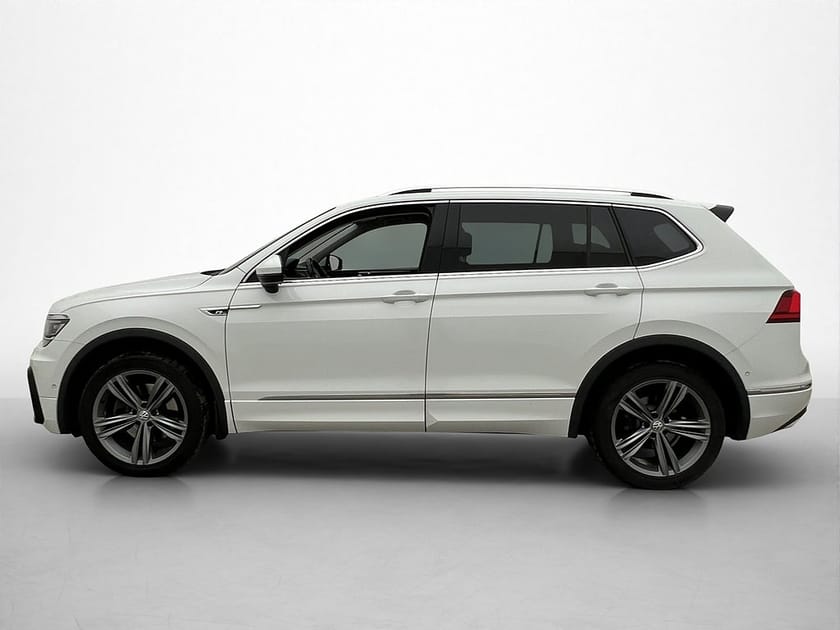 Bild 4 av Volkswagen Tiguan Allspace 7-sätes 4M R-Line 7-Sits M-Värm D-Värm