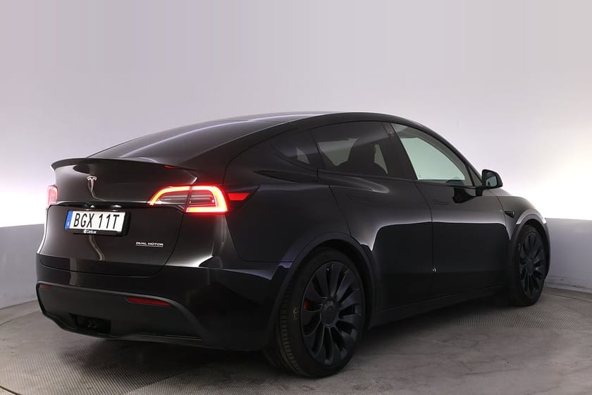 Bild 5 av Tesla Model Y Performance AWD Uppgraderad AutoP. Pano Drag