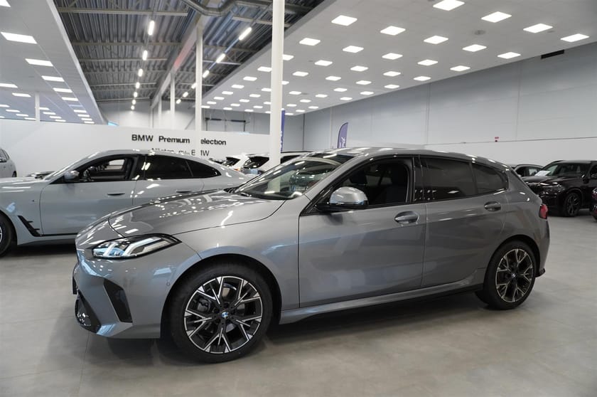 Bild 3 av BMW 120 120i M-Sport Design Rattvärme Backkamera