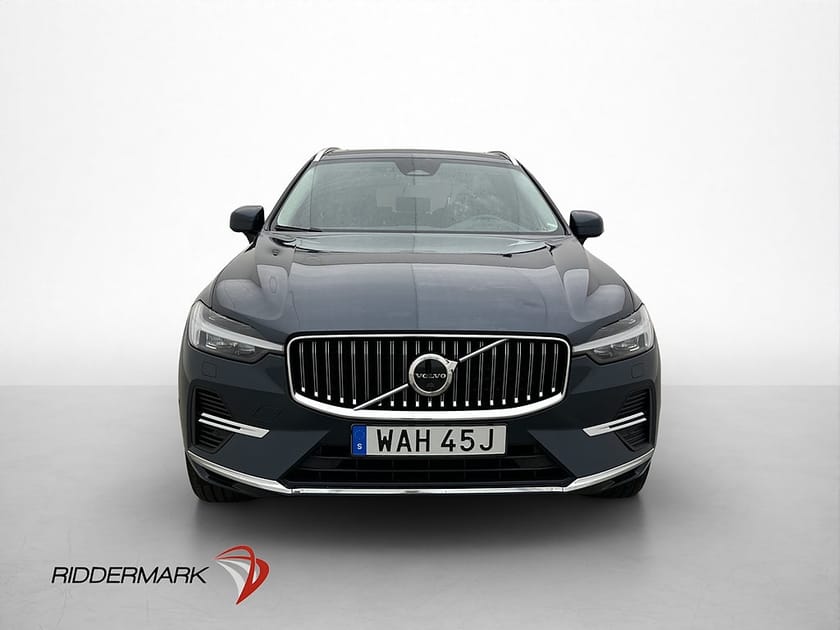 Bild 2 av Volvo XC60 Recharge T6 AWD Core Bright Pano H/K Skinn MOMS