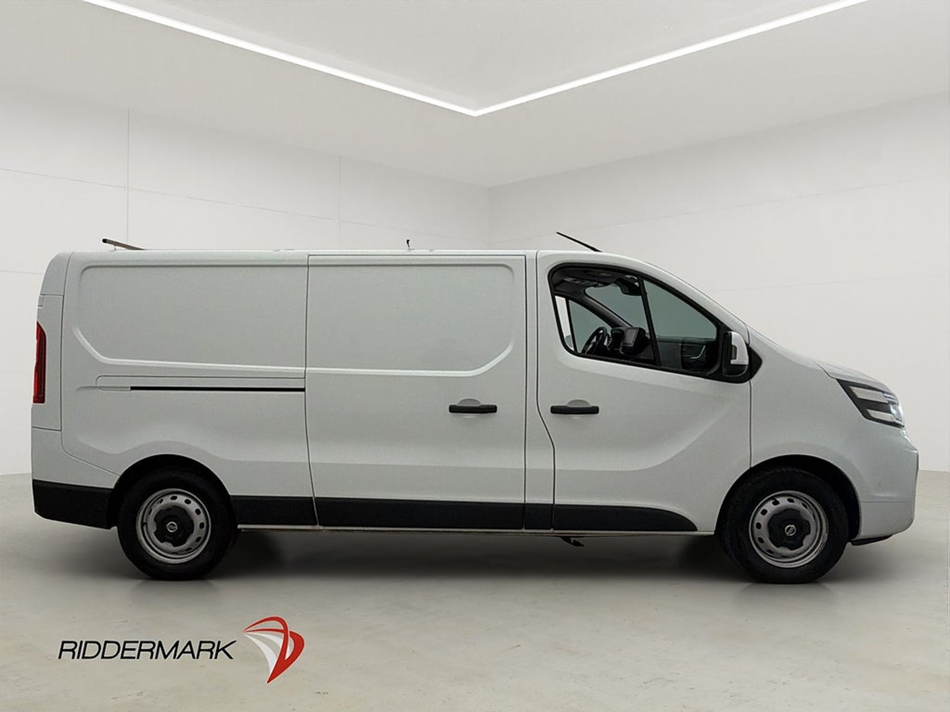 Nissan Primastar L2 150hk Drag 2022, bild 2/10