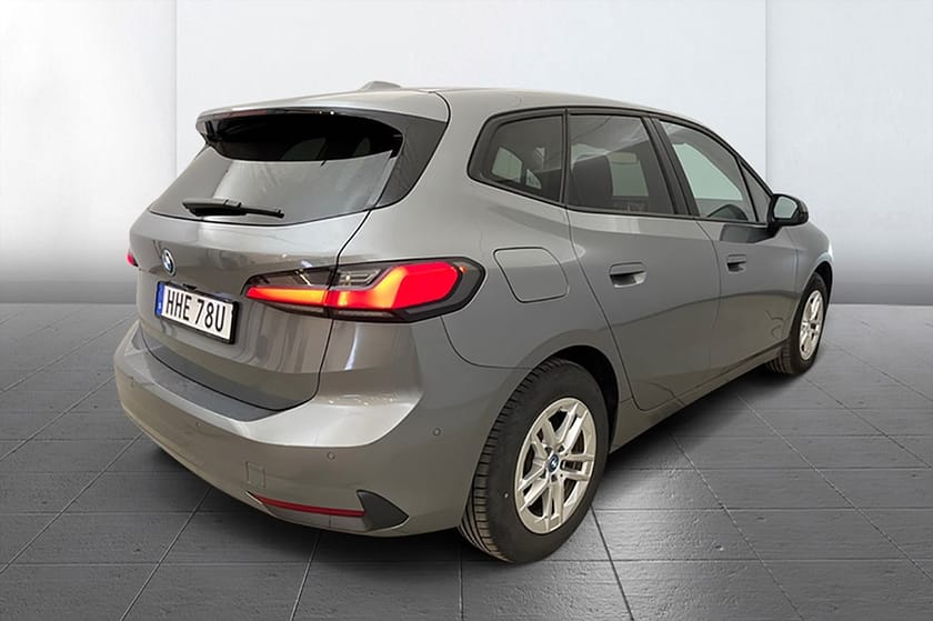 Bild 5 av BMW 225e xDrive Active Tourer Tour Navi Kamera Cockpit AdaptivLED 245hk