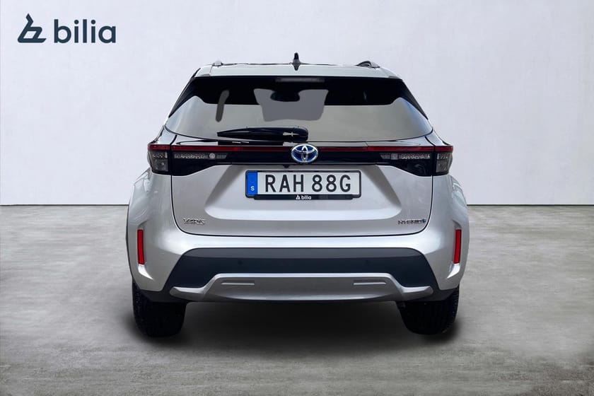 Bild 5 av Toyota Yaris Cross Hybrid AWD-i 1,5 HEV ADVENTURE Parkerings Sensorer, Döda Vinkel Varnare