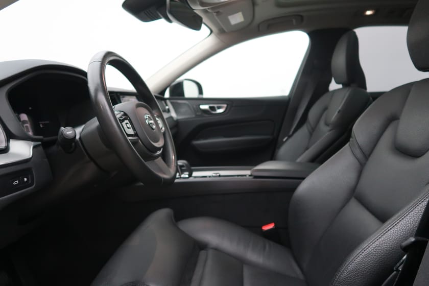 Bild 4 av Volvo XC60 Recharge T6 Ultimate Dark/Pano/360K/H&K