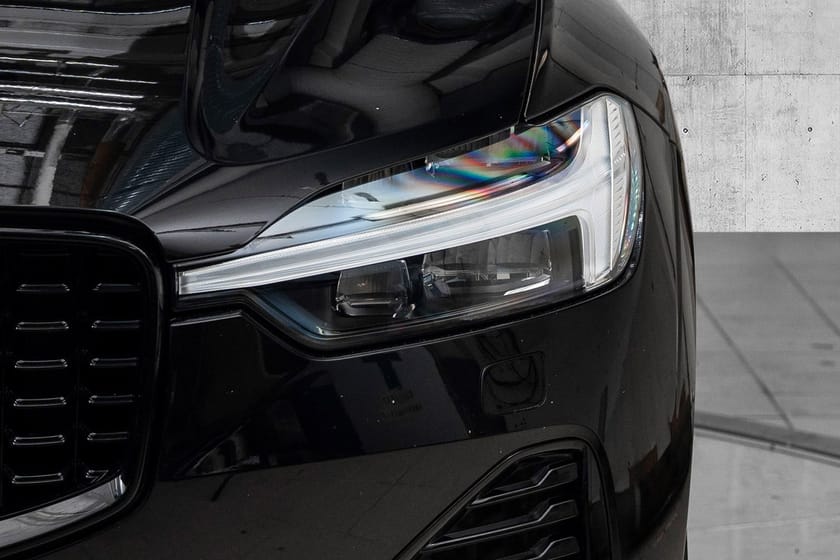 Bilde 5 av Volvo XC60 T6 AWD Plug In Hybrid Plus Dark 350Hk. Hengerfeste!