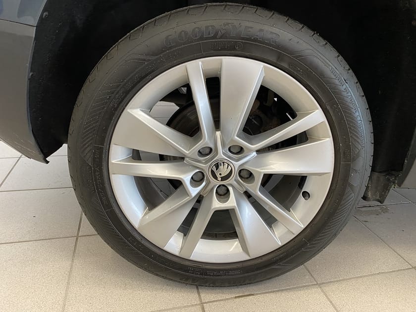 Bild 3 av Škoda Karoq TSI 115 HK DSG
