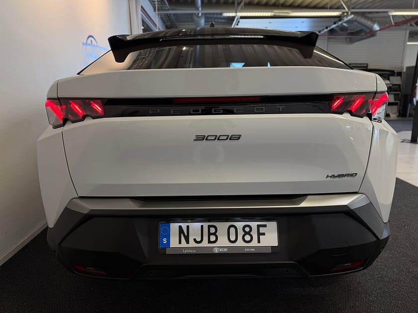 Bild 2 av Peugeot 3008 Hybrid 145 1.2 GT 145hk/ Adaptiv farthållare | Vhjul | MOMS
