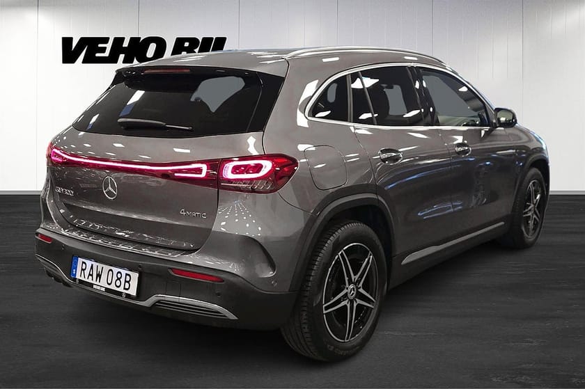 Bild 3 av Mercedes-Benz EQA 300 4MATIC AMG Line Dragkrok Navigation Kamera