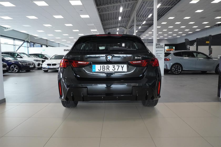 Bild 4 av BMW 120 M Sport Design Navigation Rattvärme