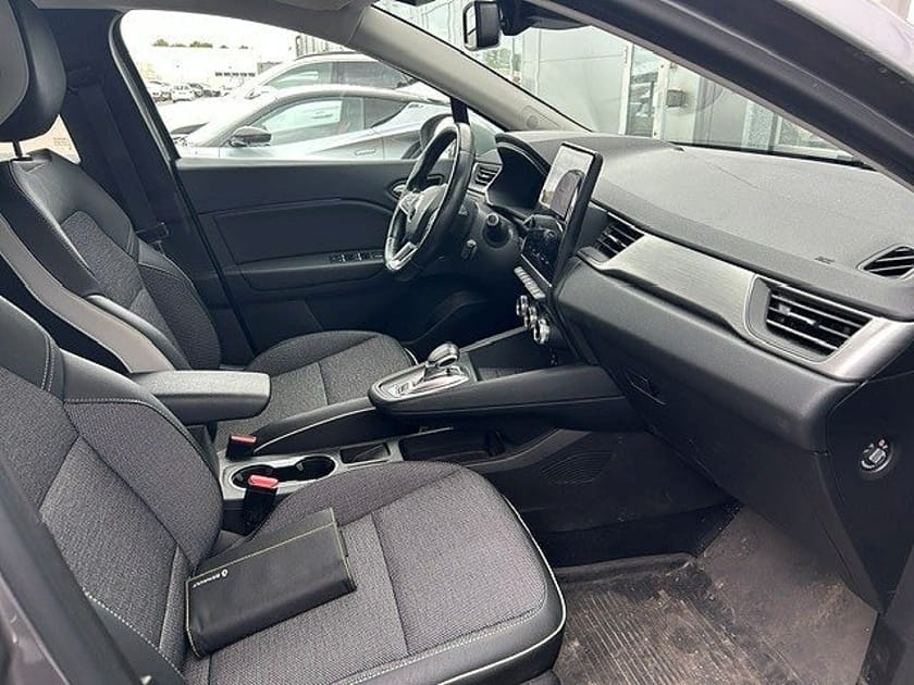 Bild 5 av Renault Captur E-TECH Plugin-Hybrid 160 Intens 160hk / Nav / Apple Carplay