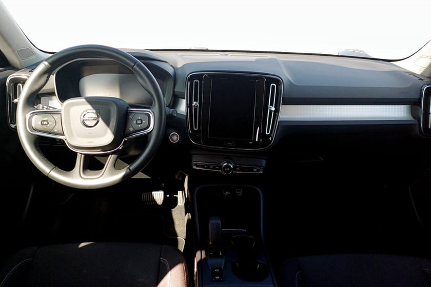 Bild 4 av Volvo XC40 T2 FWD Momentum Advanced