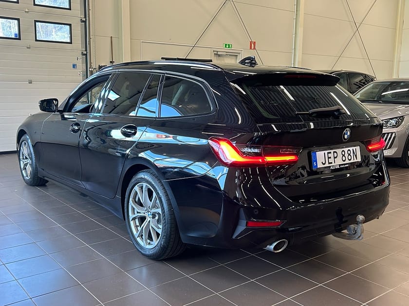 Bild 5 av BMW 320d xDrive Touring Steptronic Sport line Drag/Värmare