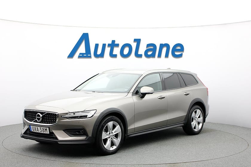 Bild 4 av Volvo V60 Cross Country B4 AWD Skinn, Kamera, VOC, Drag, Minne 197hk