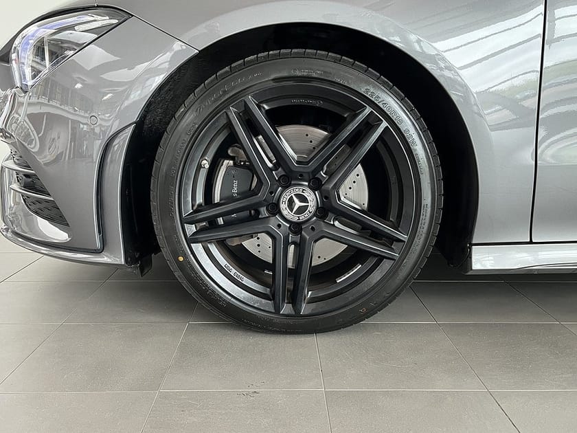 Bild 4 av Mercedes-Benz CLA 200 Shooting Brake SC AMG-Line Panorama Drag Backkamera