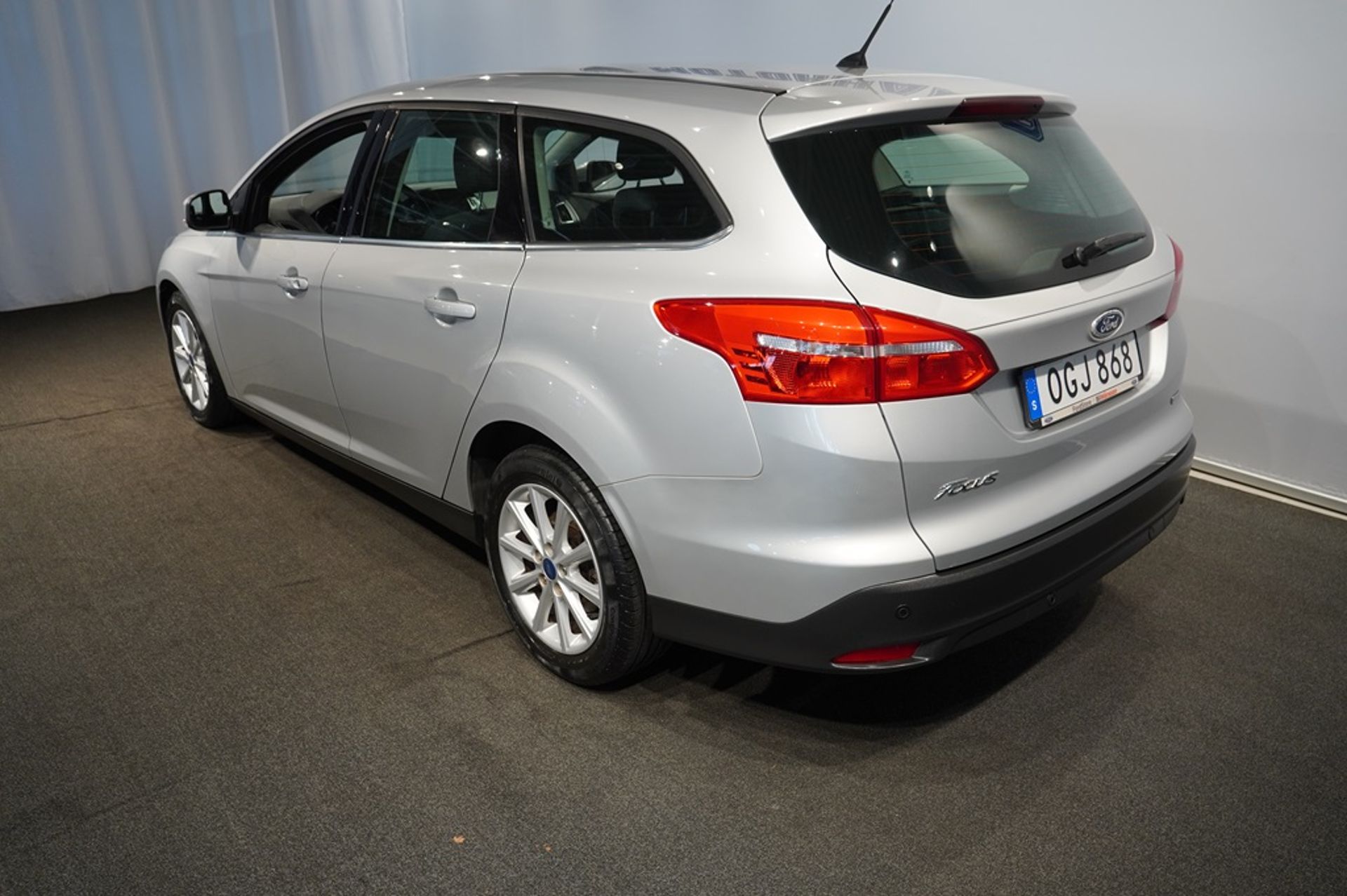Ford Focus Kombi 1.0 EcoBoost 2017, kuva 3/7