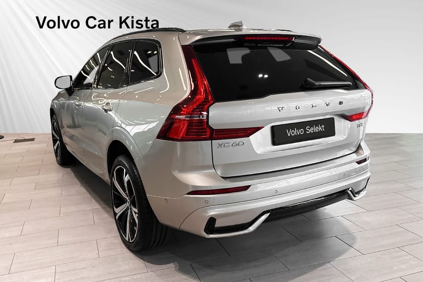 Bild 4 av Volvo XC60 T6 Plus Dark Nordic Edition Drag Luftfj Pano H/K