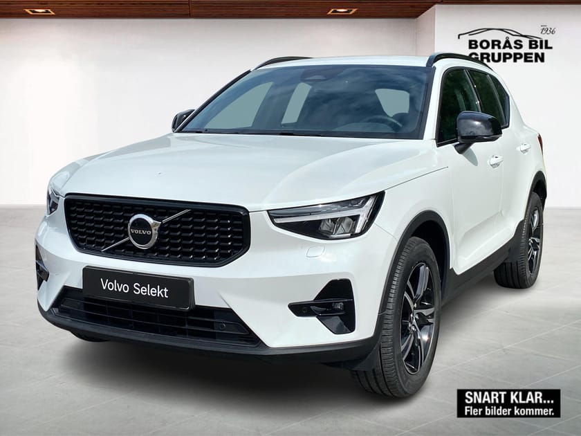 Bild 1 av Volvo XC40 B4 FWD Bensin Plus Dark