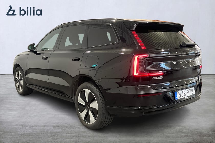 Bild 2 av Volvo EX90 Twin Motor 6-Seater Plus 6-sätes Parkeringskamera 360 Mörkt tonade rutor 5 st Aktiv Chassi Luftfjädring Dragkrok helautomatisk