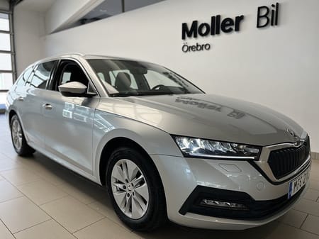 Škoda Octavia Kombi Skoda Combi AMBITION 1,0 TSI 110HK I Bkamera I Värmare