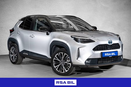 Toyota Yaris Cross Hybrid AWD-i 1,5 Premiere edt Bi-Tone. Topputgave !