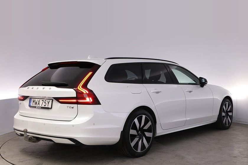 Bild 5 av Volvo V90 T6 Plug-In Hybrid AWD Plus Dark Läder 360 H/K Drag