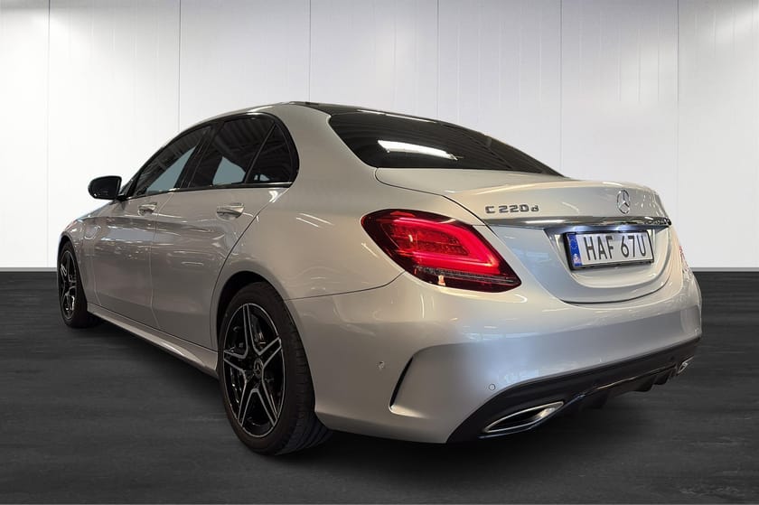 Bild 4 av Mercedes-Benz C 220 d AMG/Panorama/Backkamera