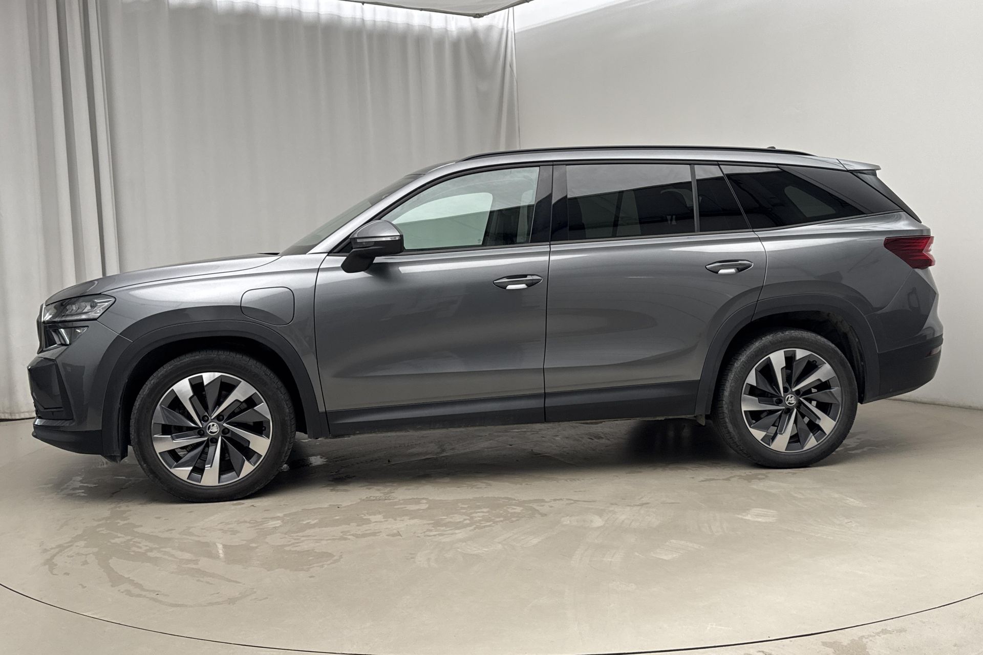 Skoda Kodiaq 1.5 TSI iV PHEV 2024, bild 2/10