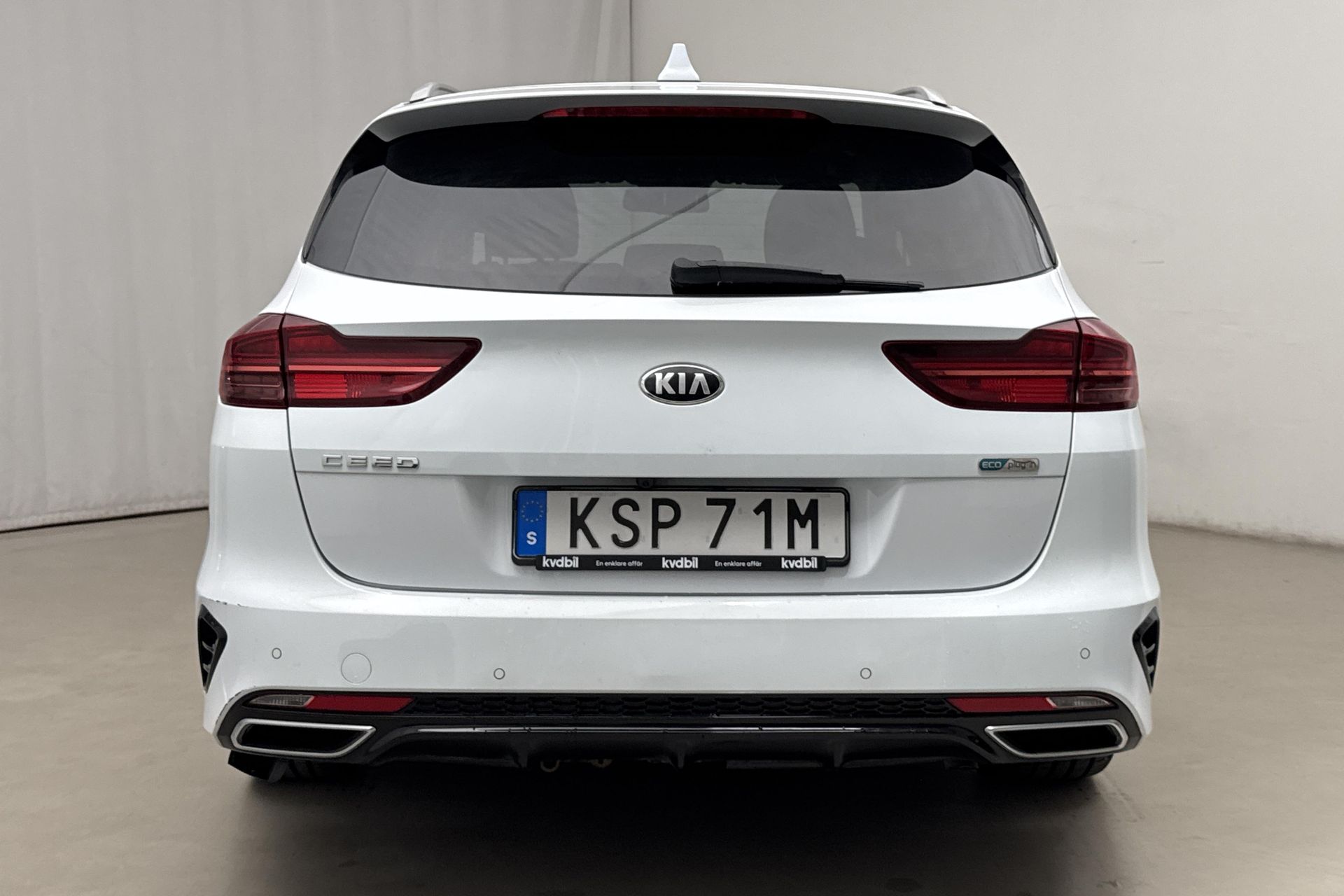Kia Ceed Sportswagon Plug-in Hybrid 2021, photo 6/10