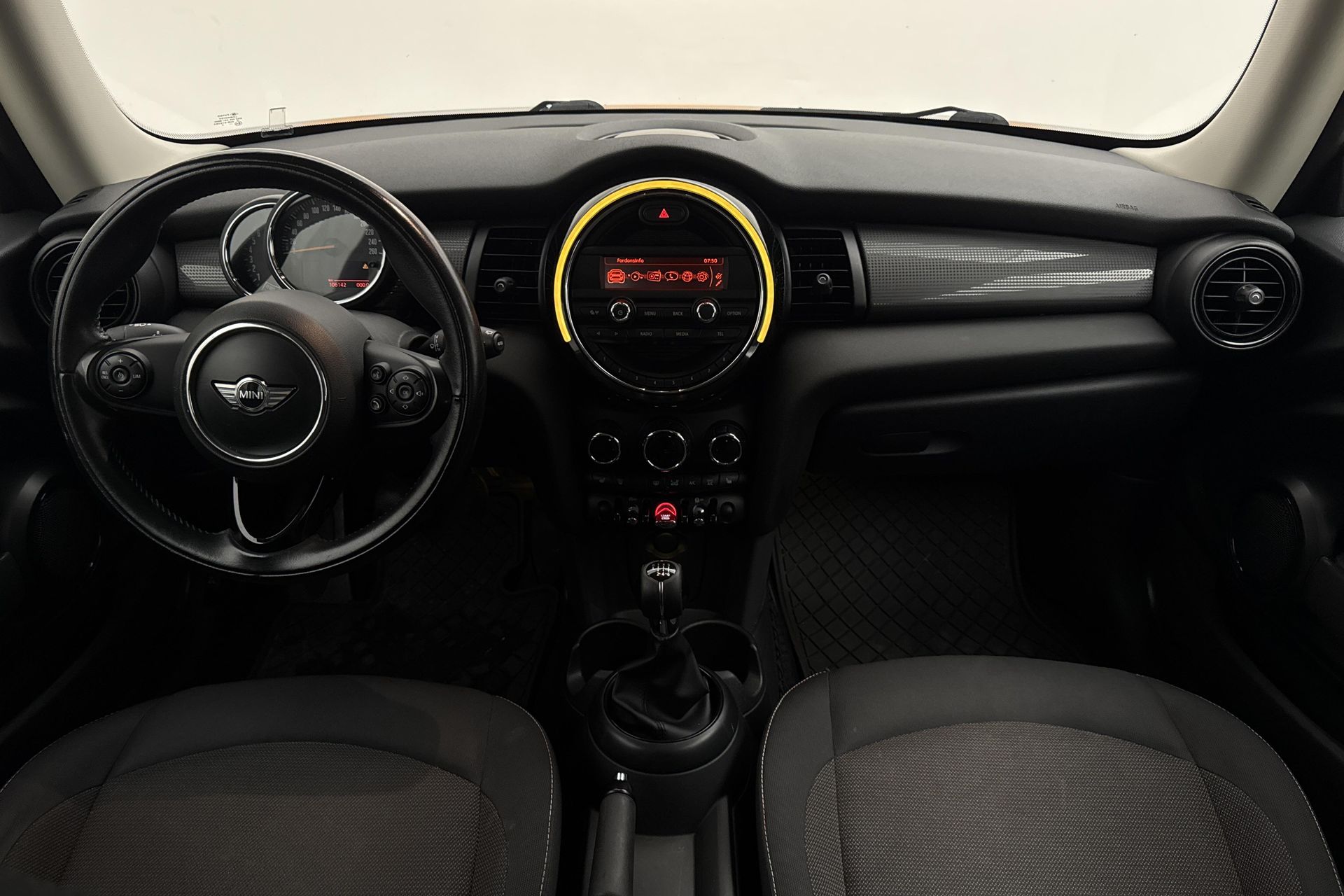 MINI Cooper One 2016, bild 7/10