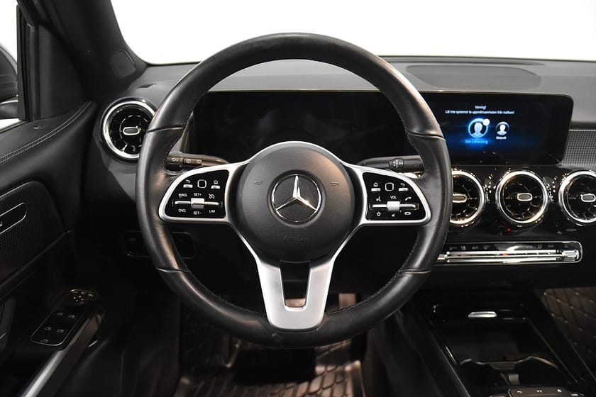Bild 2 av Mercedes-Benz GLB 200 d 4MATIC