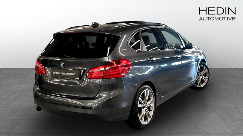 Bild 2 av BMW 225xe Active Tourer Sport Panorama Läder Navi Head-up H/K