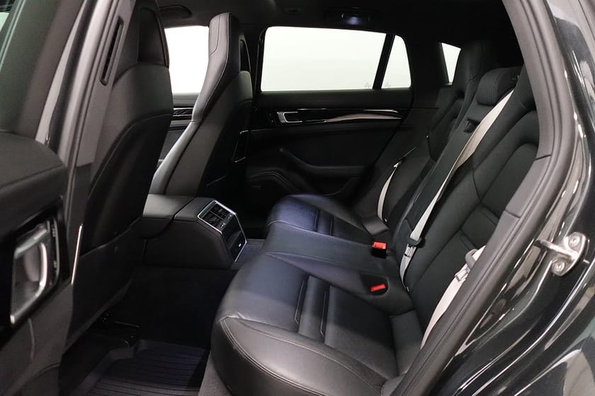 Bild 5 av Porsche Panamera 4 E-Hybrid Sport Turismo 10 Years Edt Pano PDLS+ BOSE Soft C PASM