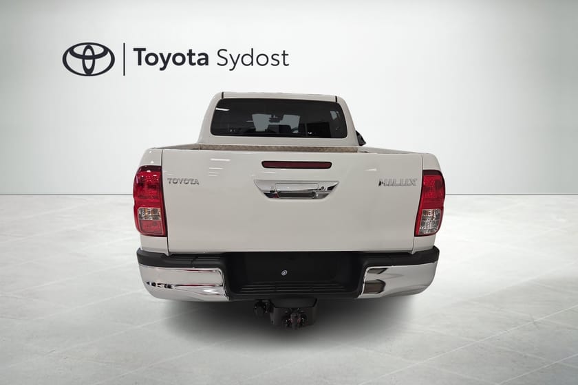 Bild 4 av Toyota Hilux Dubbelhytt D-CAB 2,4 D-4D AUT6 4WD HERO - snabb leverans