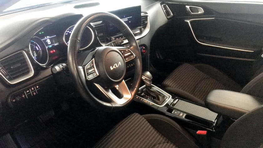 Bild 4 av Kia XCeed Plug-in Hybrid ACTION 141 Hk Backkamera