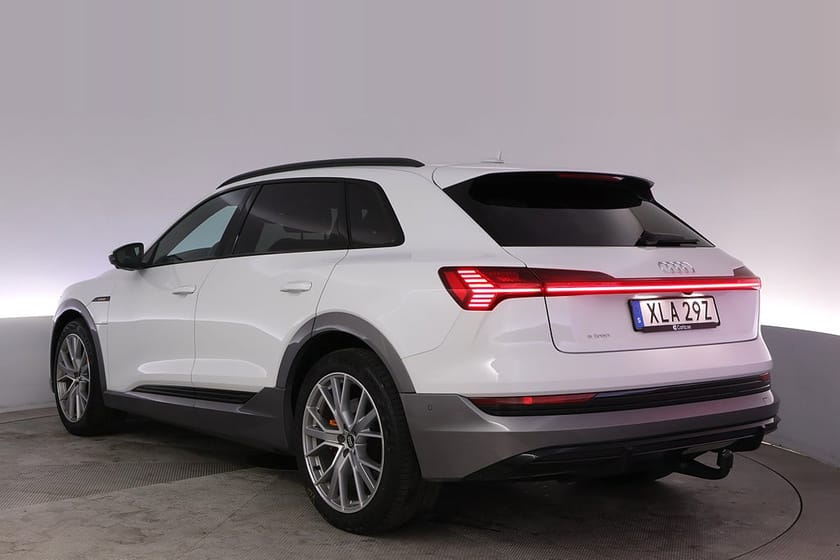 Bild 4 av Audi e-tron 55 quattro S-line Pano Drag Elstol 360 B&O