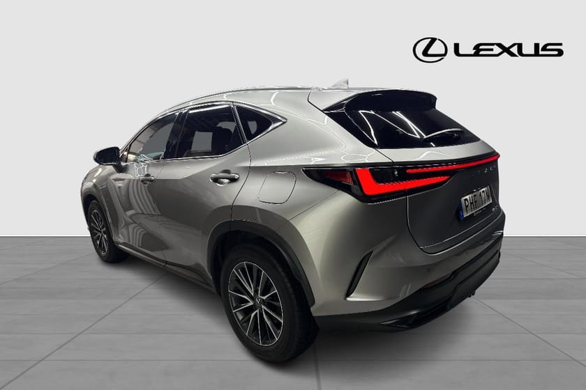 Bild 2 av Lexus NX 450h+ NX450H+ EXECUTIVE DRAG V-HJUL