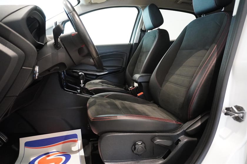 Bild 5 av Ford EcoSport 1.0 ST-Line Drag B O