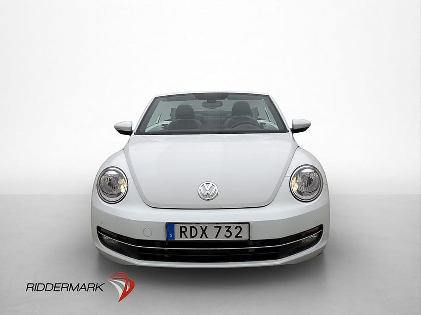 Bild 2 av Volkswagen Beetle Cabriolet 1.2 TSI Läder CarPlay P-Sensorer