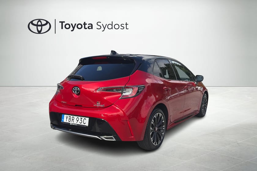 Bild 3 av Toyota Corolla Hybrid 1,8 GR Sport, Carplay, farthållare mm