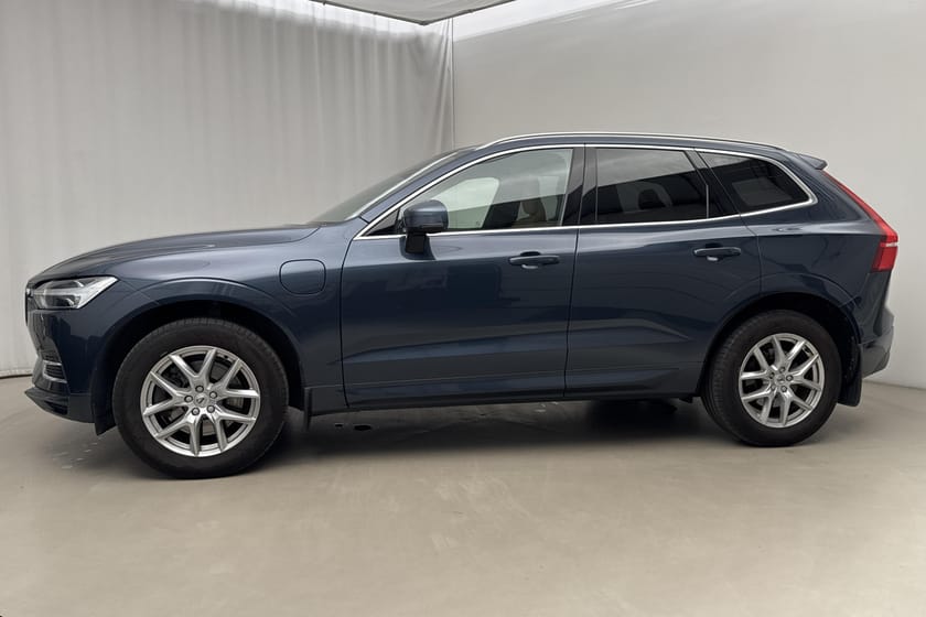 Bild 2 av Volvo XC60 T8 AWD Recharge (390hk) Momentum Pro Edition