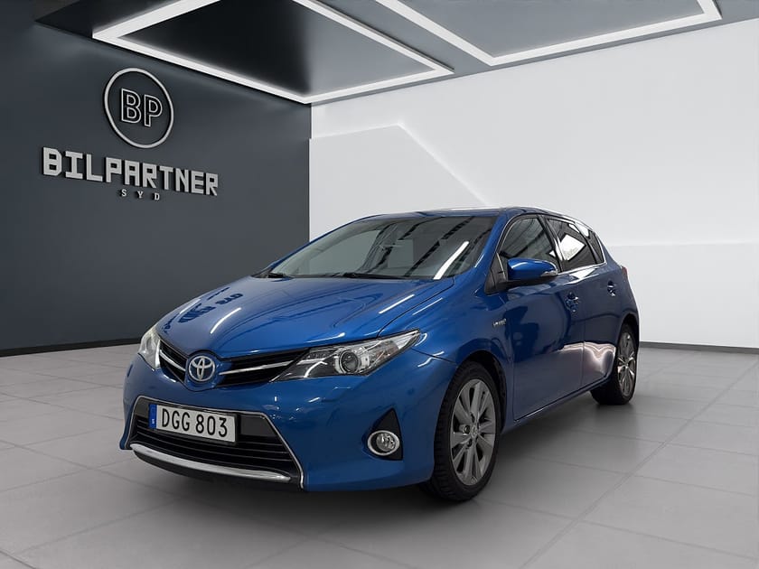 Bild 1 av Toyota Auris Hybrid e-CVT Edition 50/S+V Däck