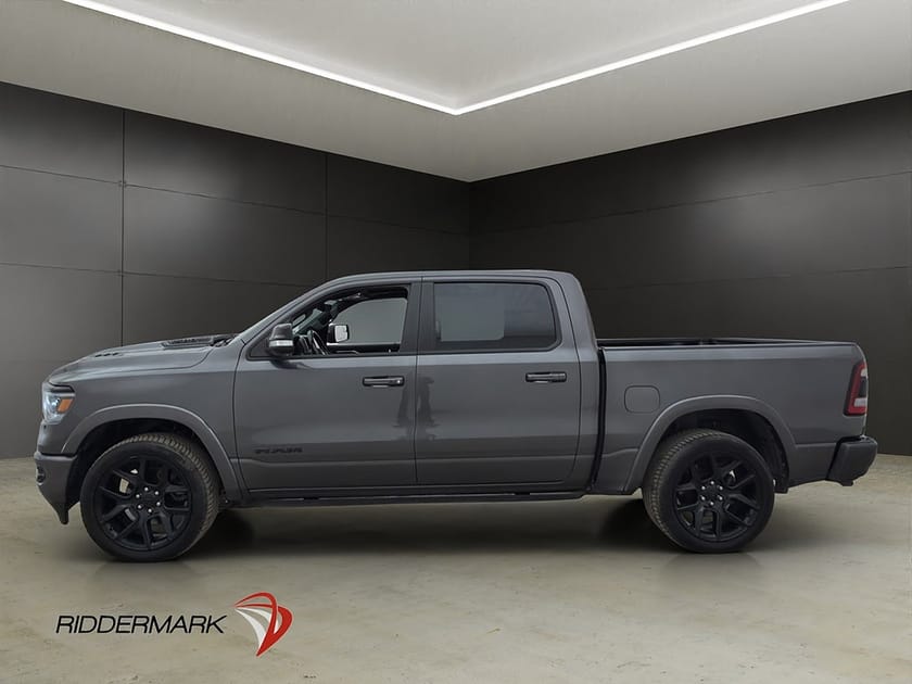 Bild 5 av RAM 1500 Crew Cab Dodge Laramie Night 5.7 4x4 Drag Luft H/K Pano MOMS