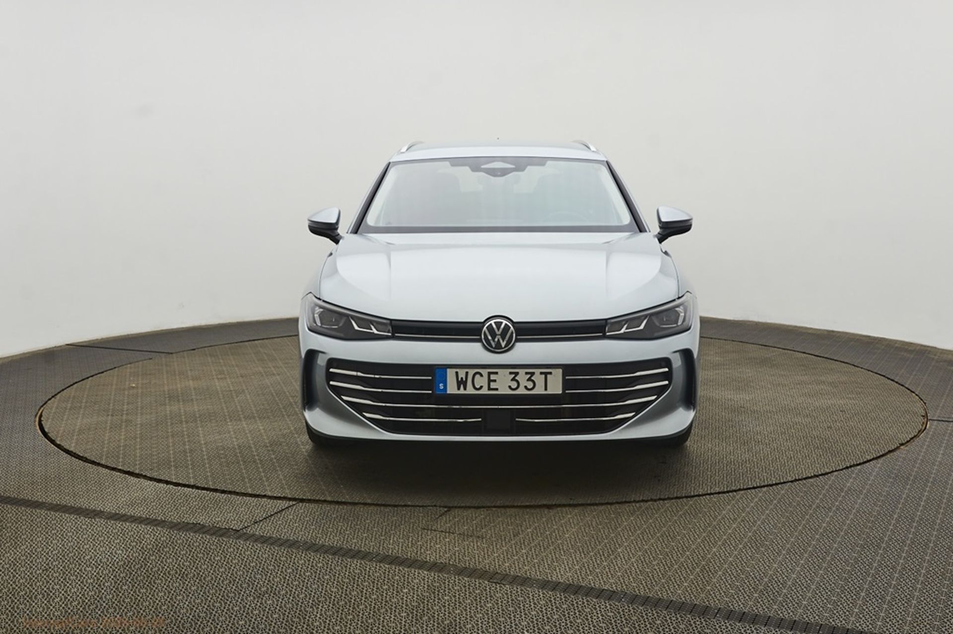 Volkswagen Passat Mildhybrid eTSI Drag 2025, bild 3/8