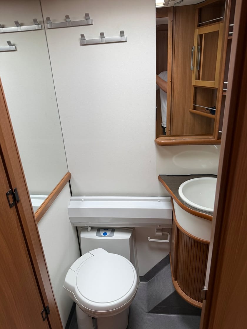 Bild 5 av Kabe Trailer Royal 750 GLE KS * Queenbed *